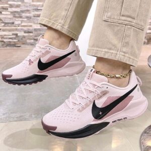 🌸🌸NIKE TRAIL DM🌸🌸