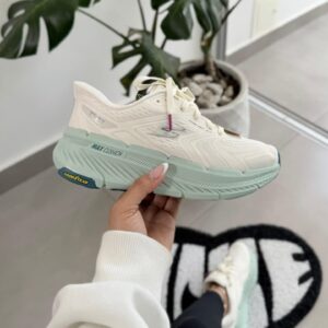 🌸🌸 SKECHERS SLIP-INS🌸🌸
